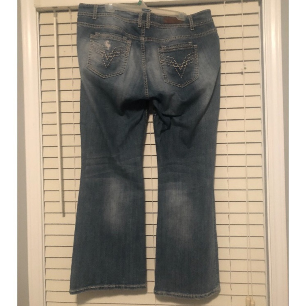 Vigoss brand curvy fit jeans